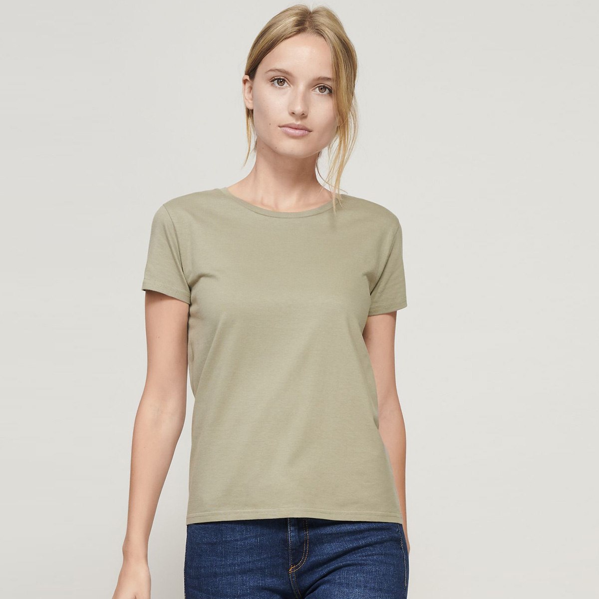 Pioneer Women - 03579