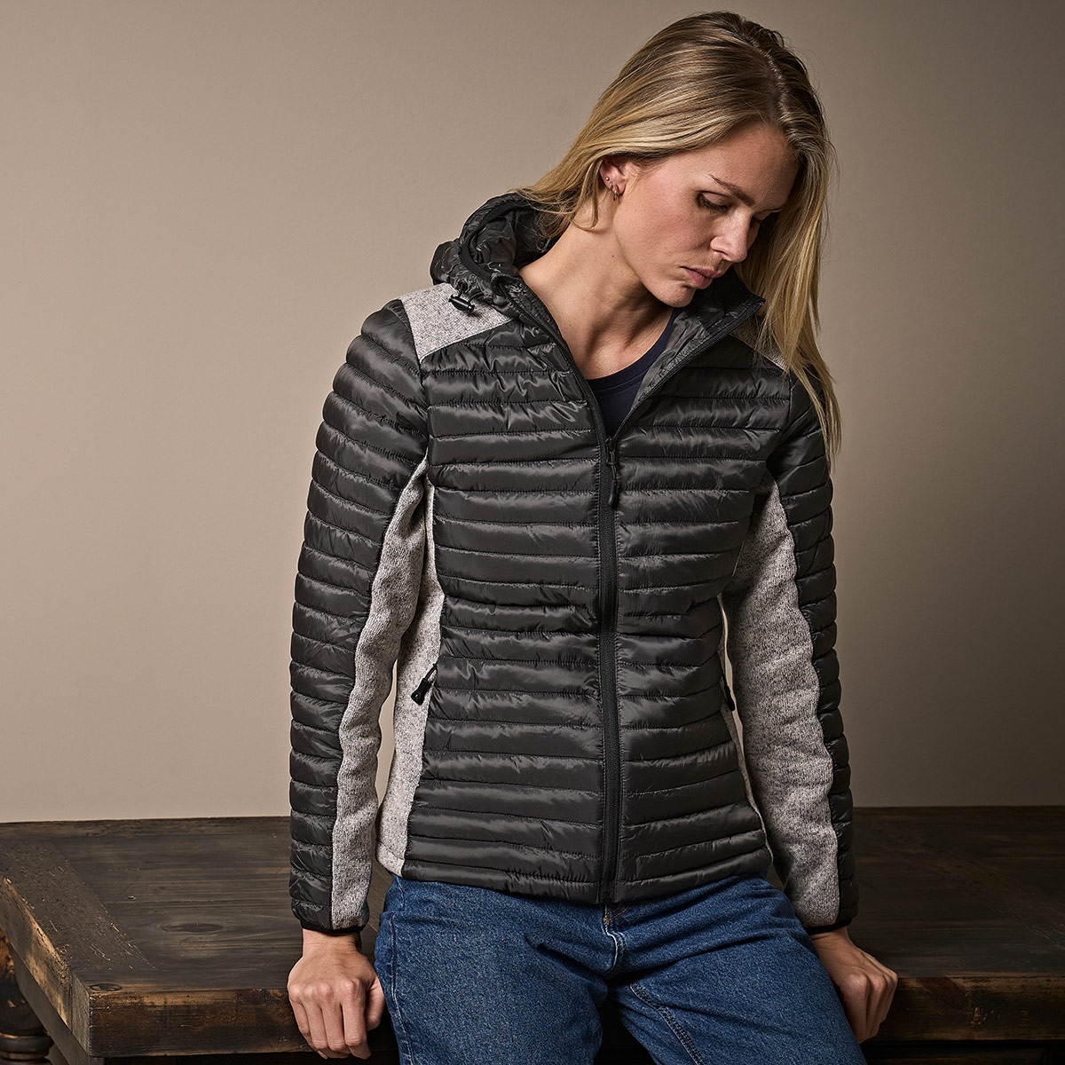 Women's Hooded Outdoor Crossover - 9611